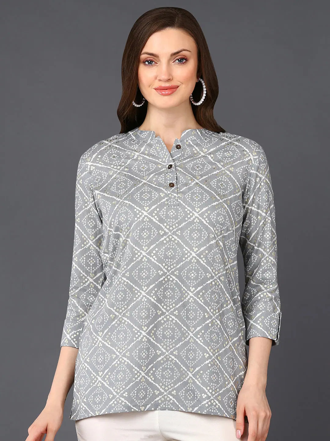 Cotton Blend Grey Bandhani Printed Straight Tunic