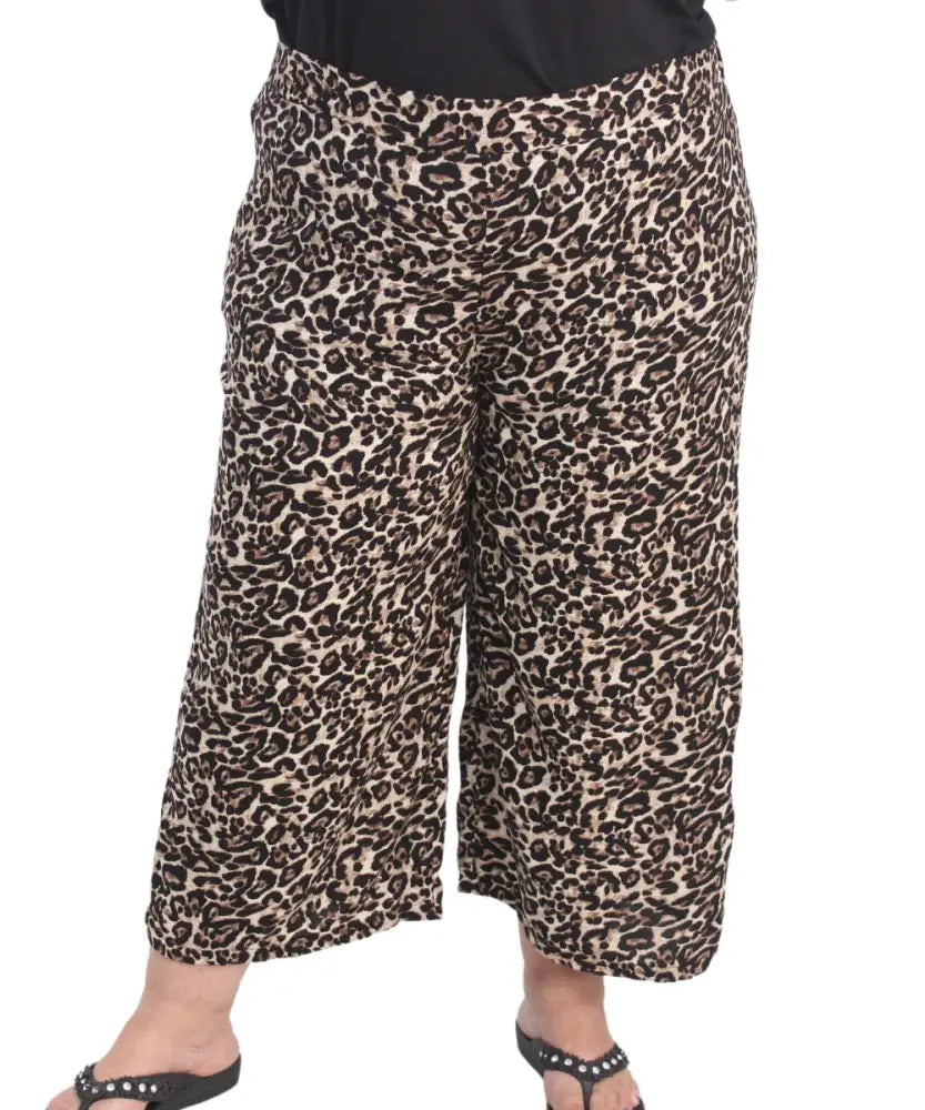 Ladies Printed Rayon Capri